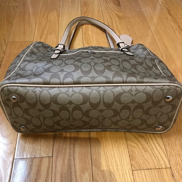 Coach Leather Logo Brown/ Tan Bag/ Tote - Picture 5 of 9